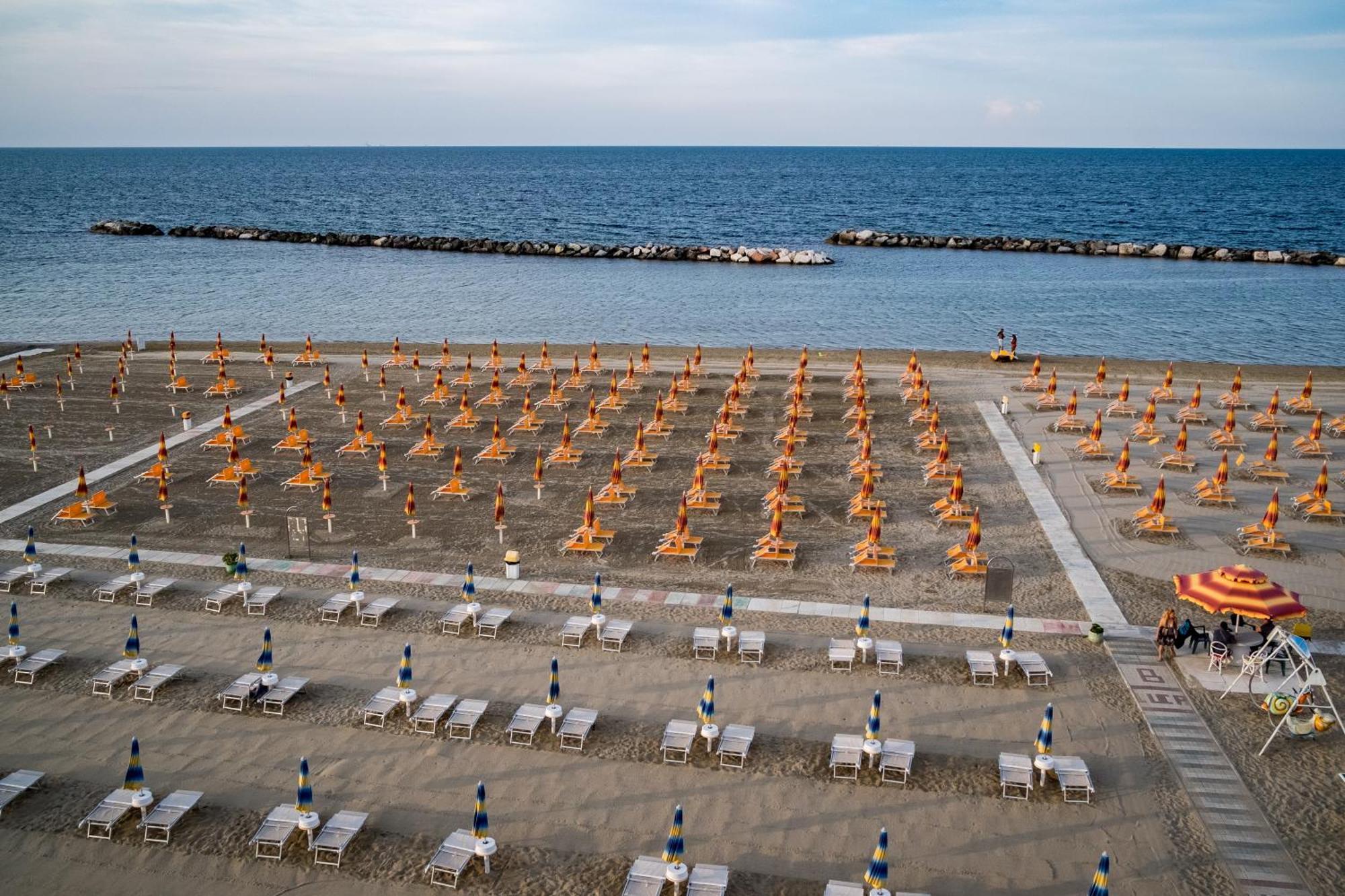 Hotel Estate Rimini Extérieur photo