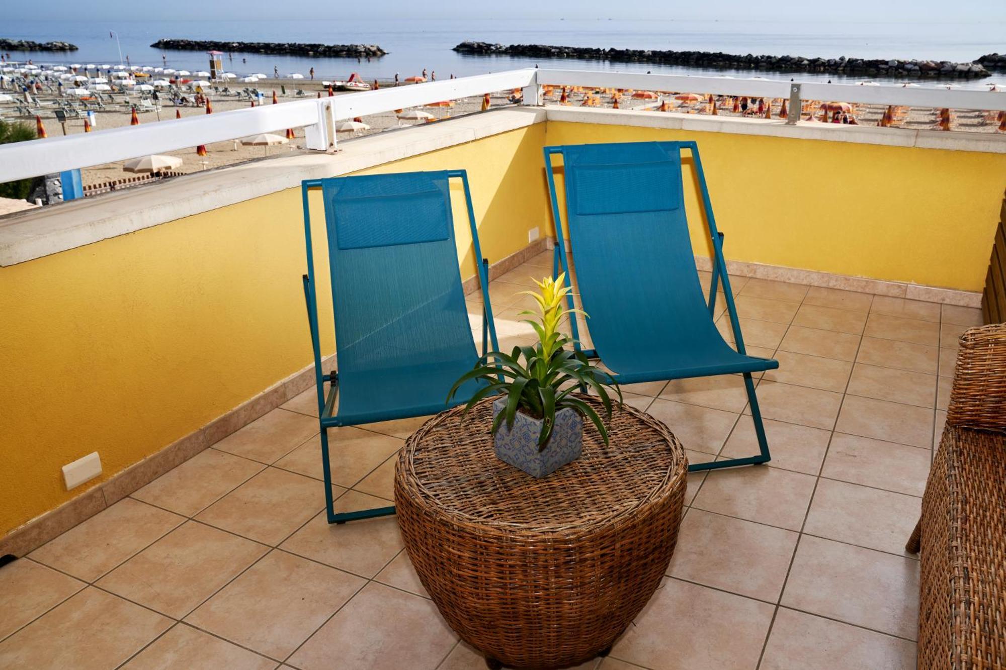 Hotel Estate Rimini Extérieur photo