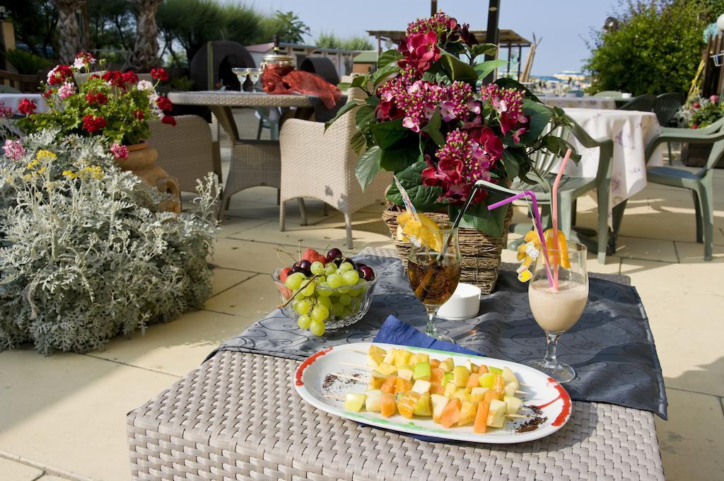 Hotel Estate Rimini Extérieur photo