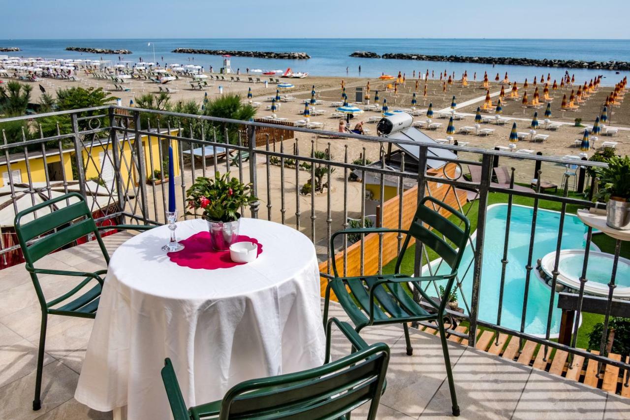 Hotel Estate Rimini Extérieur photo